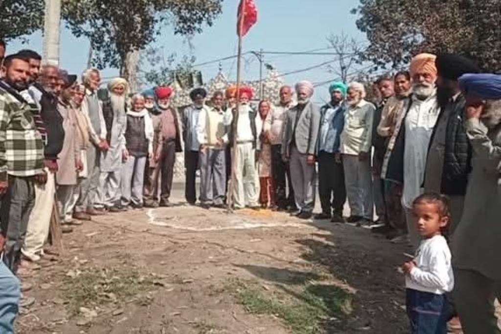 The 32nd district session of the All India Khet Mazdoor Union was held at Adda Kakko